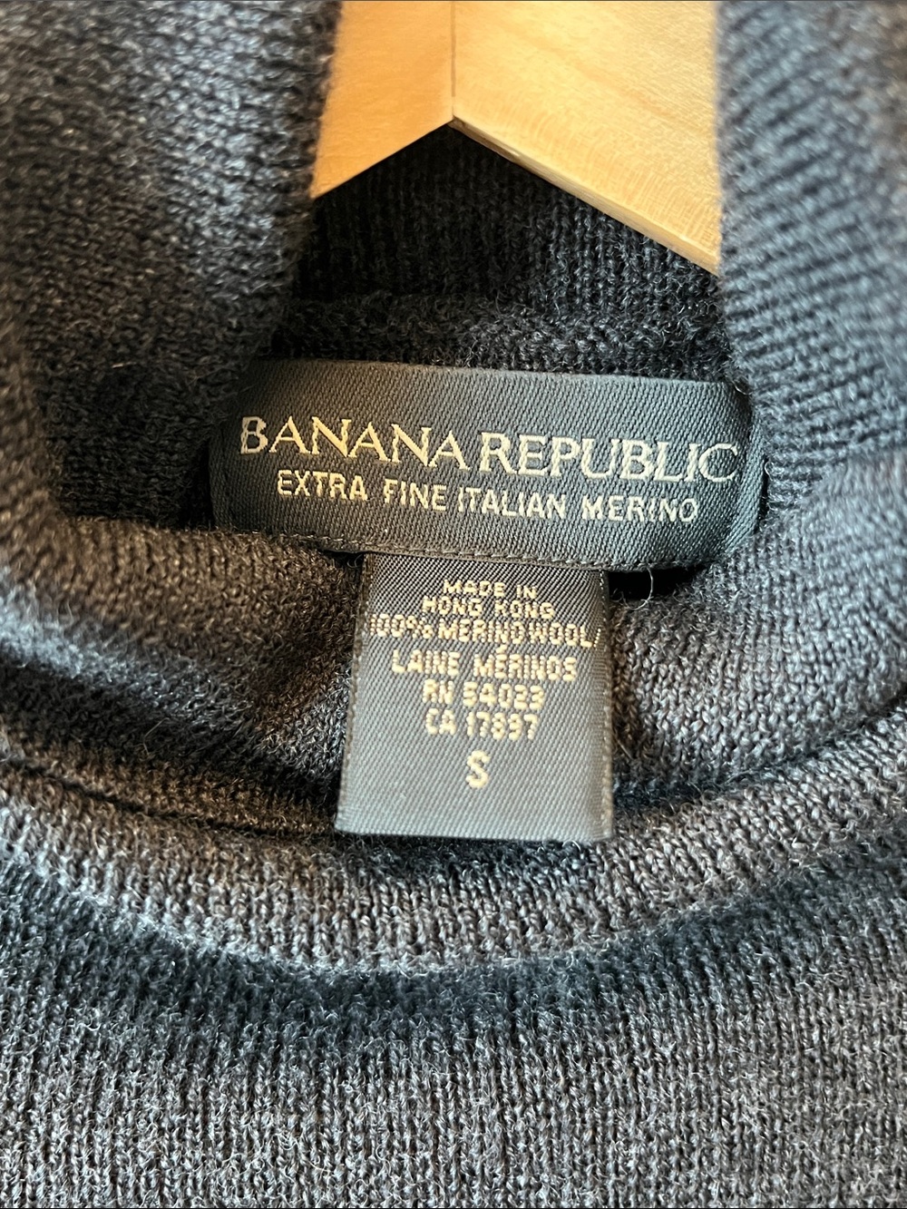 Y2K Banana Republic Extra Fine Italian Merino Wool Women’s Size S - Picture 2 of 10